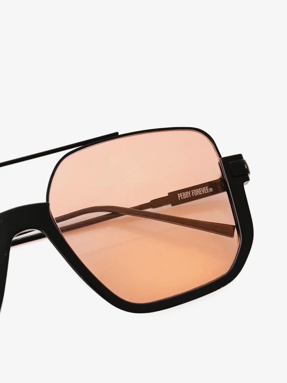 Outlining Statement Aviator Shades - Picture 5 of 9